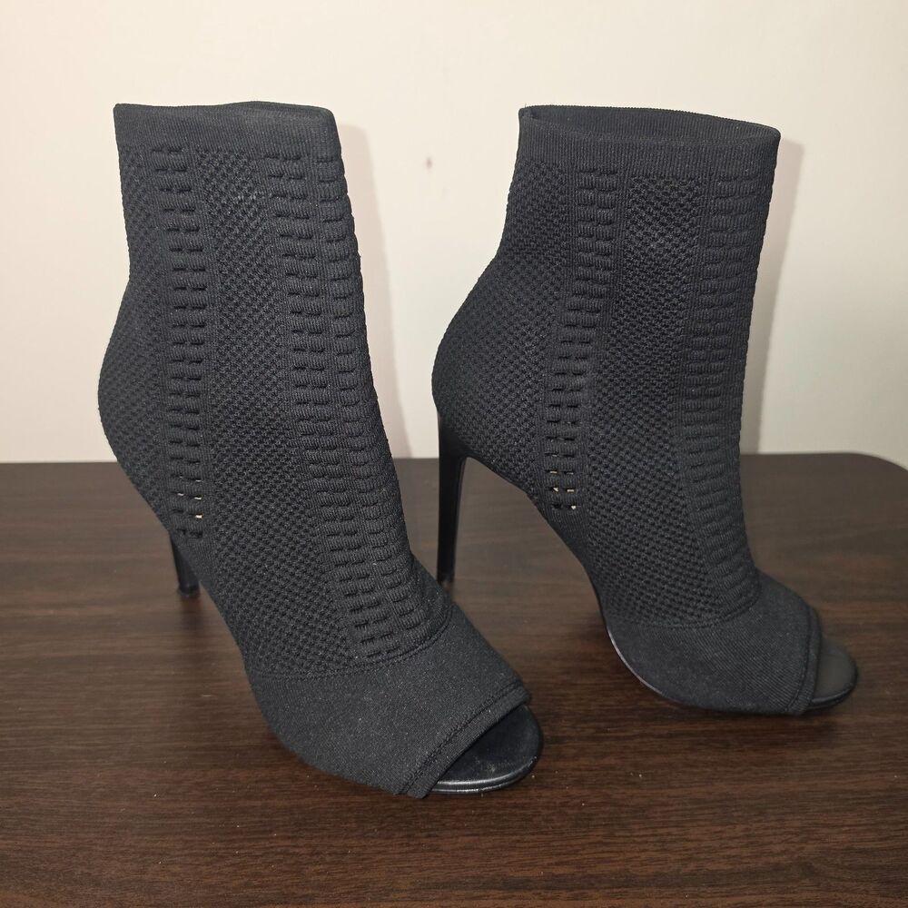 Steve Madden 8.5 Black Knit Sock Booties Peep Toe Stiletto Stretch Heels